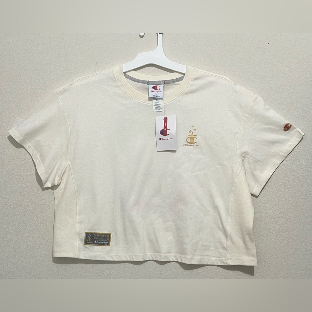Champion Women's Cropped Off-White Short Sleeve Tshirt-size Large